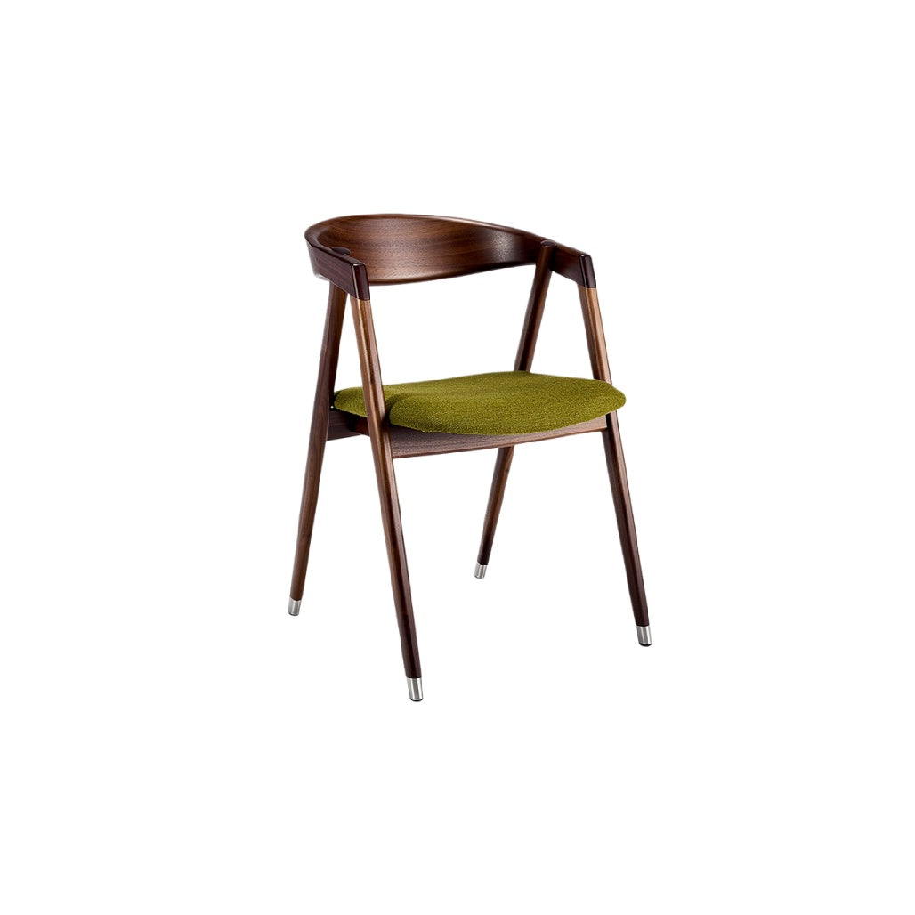 Moderne houten stoel met groene zitting