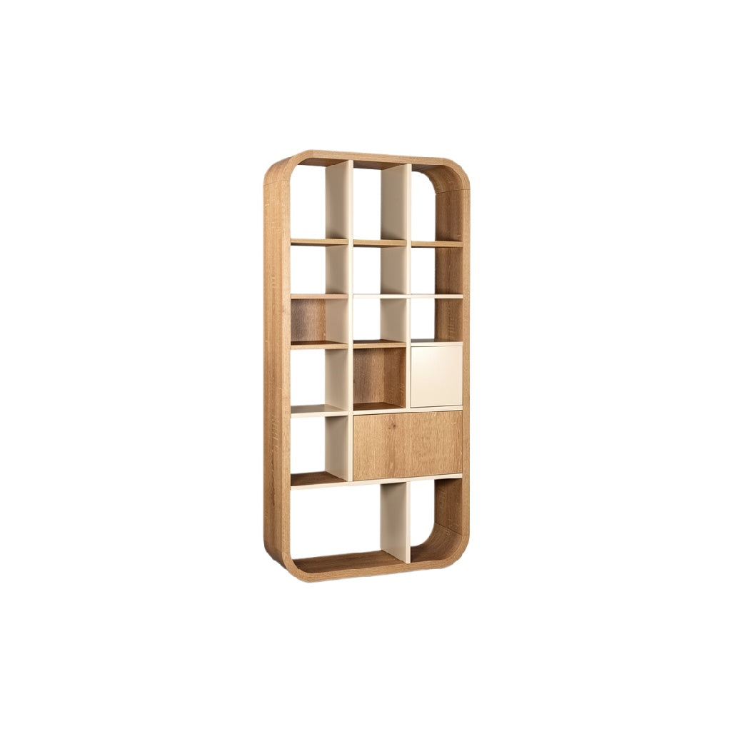 Moderne houten boekenplank met open vakken en lade